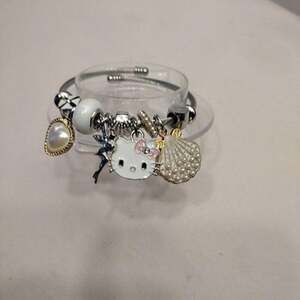 Silver Tone Hello Kitty Pearl Shell Charm Bangle Bracelet 7.9 In Womens Jewelry